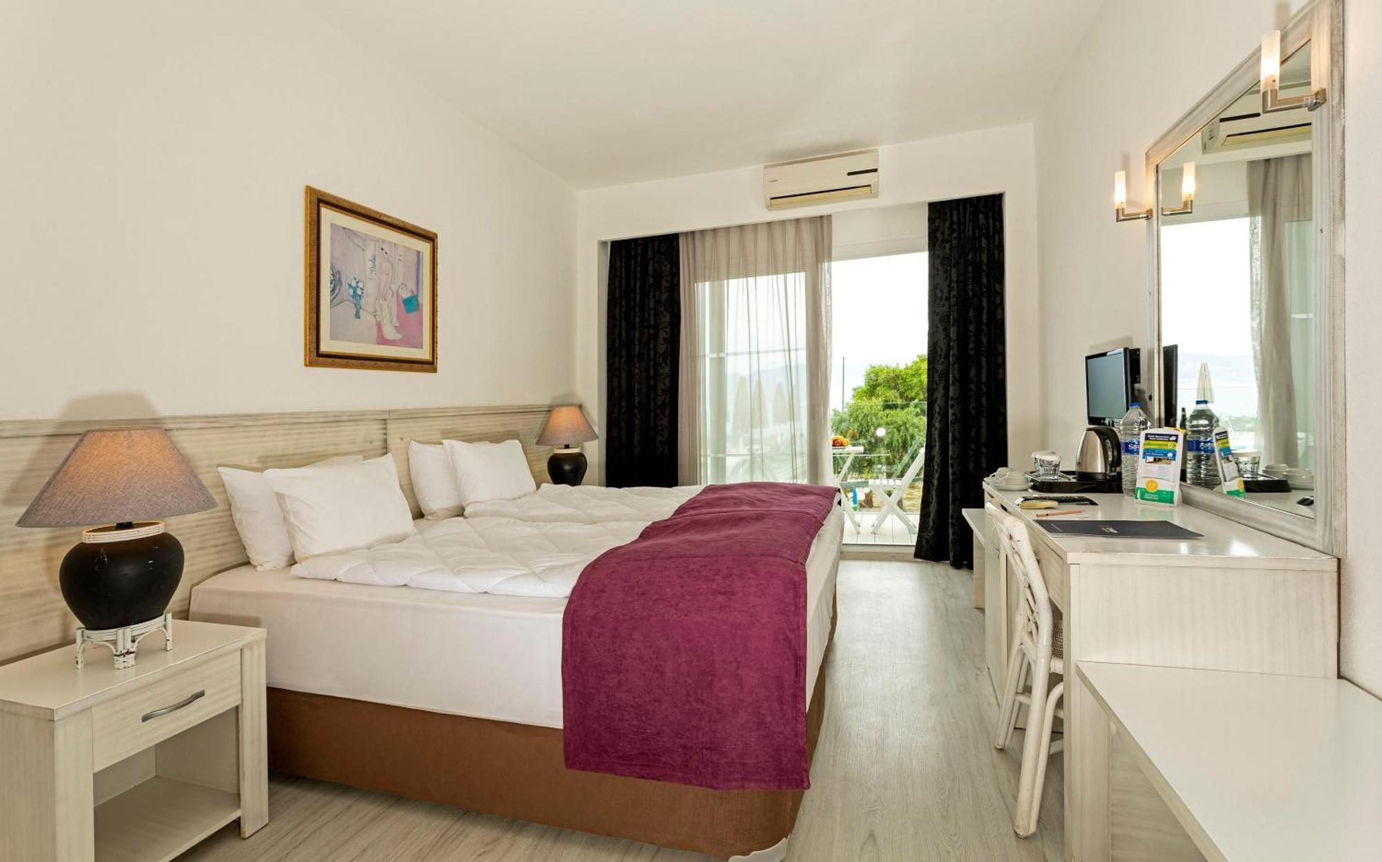 Charm Beach Hotel Akyarlar Exterior foto
